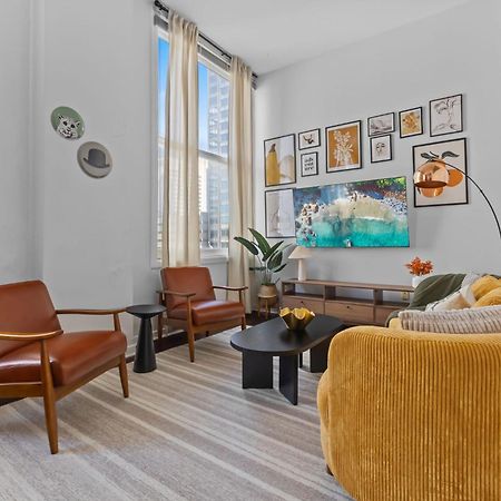شقة Indy Loft - Monument Circle - Sleeps 7 - Convention Walkable إنديانابوليس المظهر الخارجي الصورة