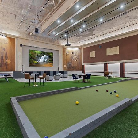 شقة Indy Loft - Monument Circle - Sleeps 7 - Convention Walkable إنديانابوليس المظهر الخارجي الصورة