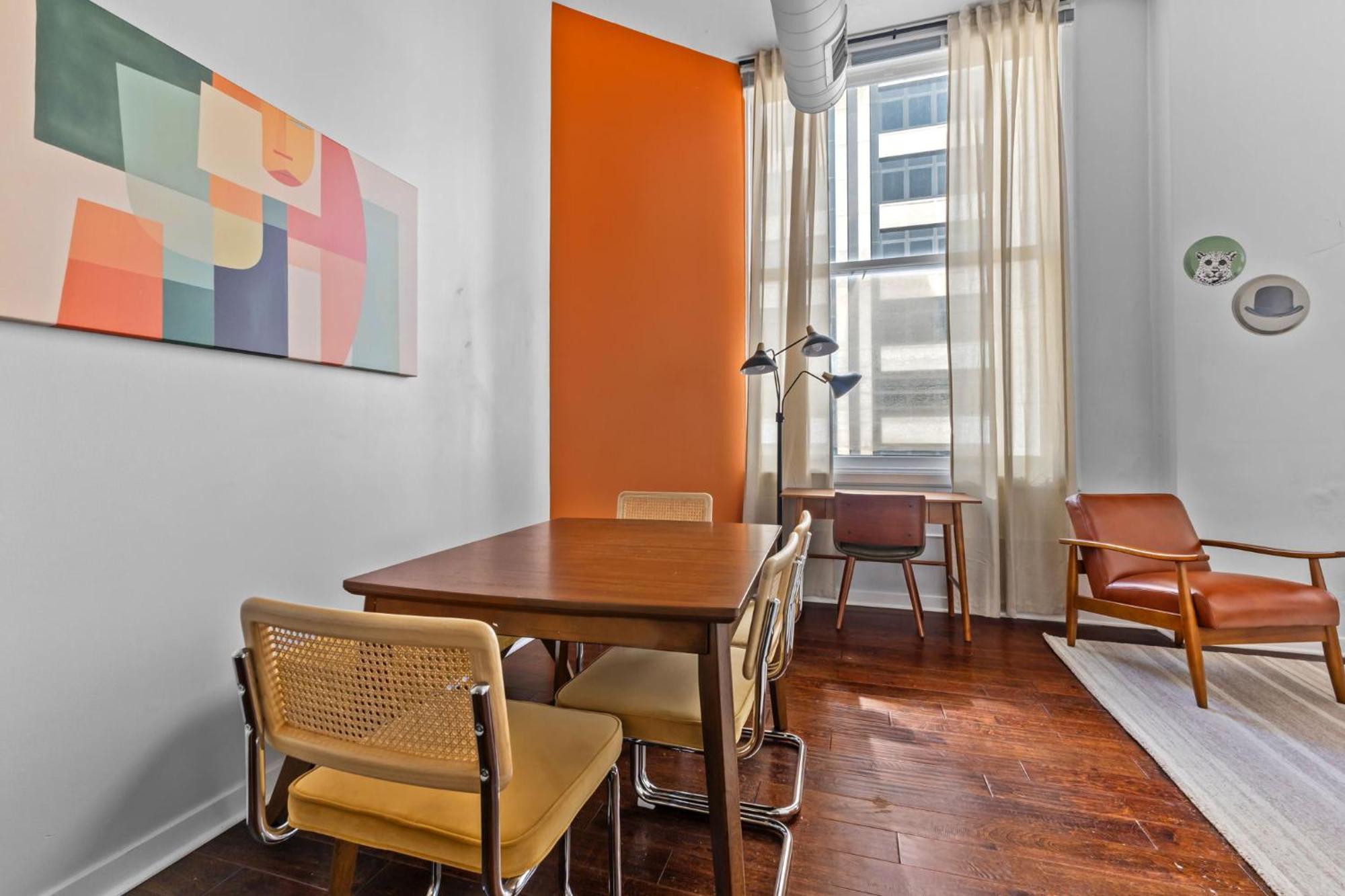 شقة Indy Loft - Monument Circle - Sleeps 7 - Convention Walkable إنديانابوليس المظهر الخارجي الصورة