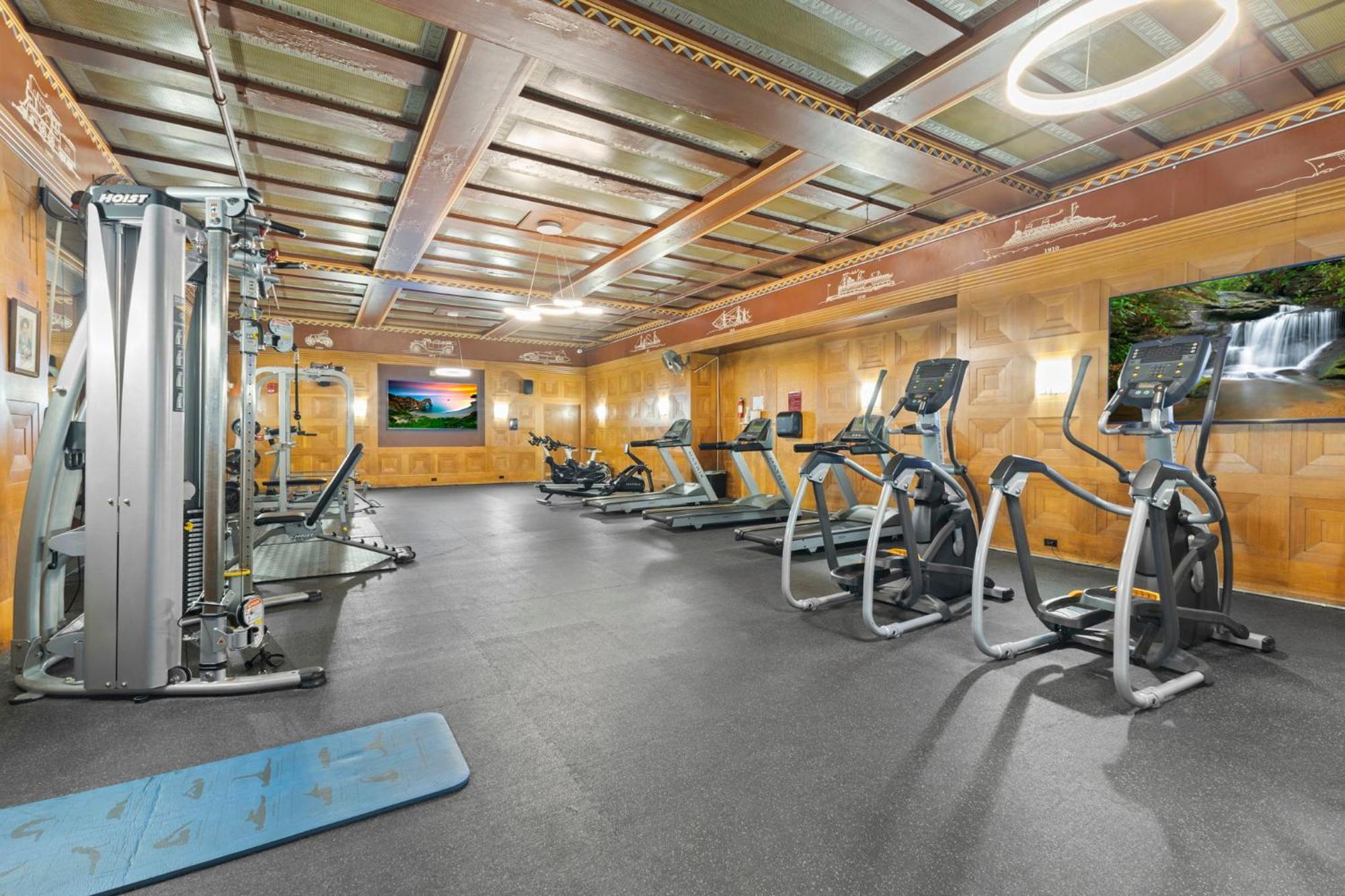 شقة Indy Loft - Monument Circle - Sleeps 7 - Convention Walkable إنديانابوليس المظهر الخارجي الصورة