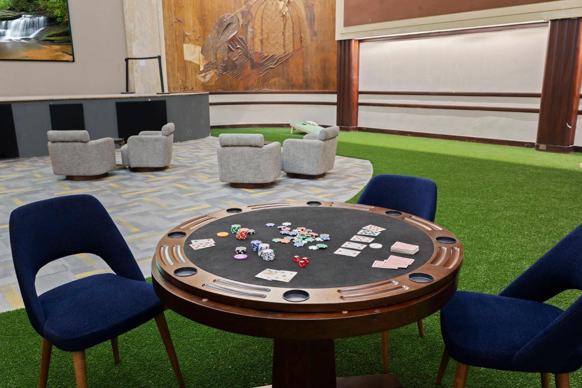 شقة Indy Loft - Monument Circle - Sleeps 7 - Convention Walkable إنديانابوليس المظهر الخارجي الصورة